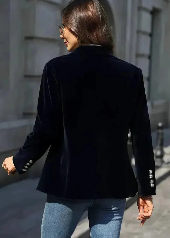 Cléa | Blazer en velours à boutons dorés