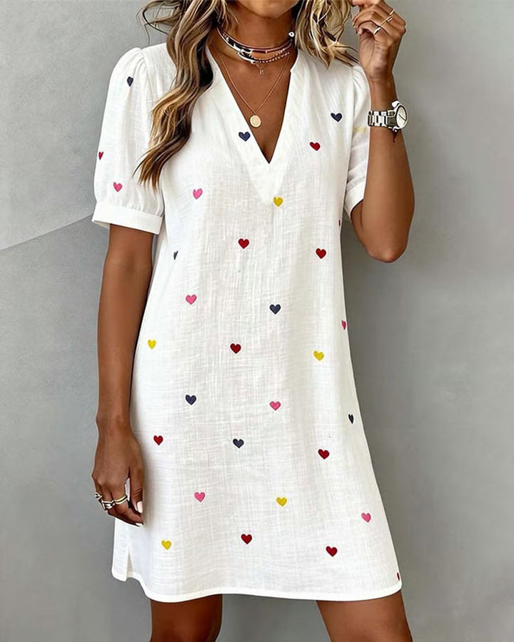 Éloïse™ | Robe Élégante Cœurs à Col V