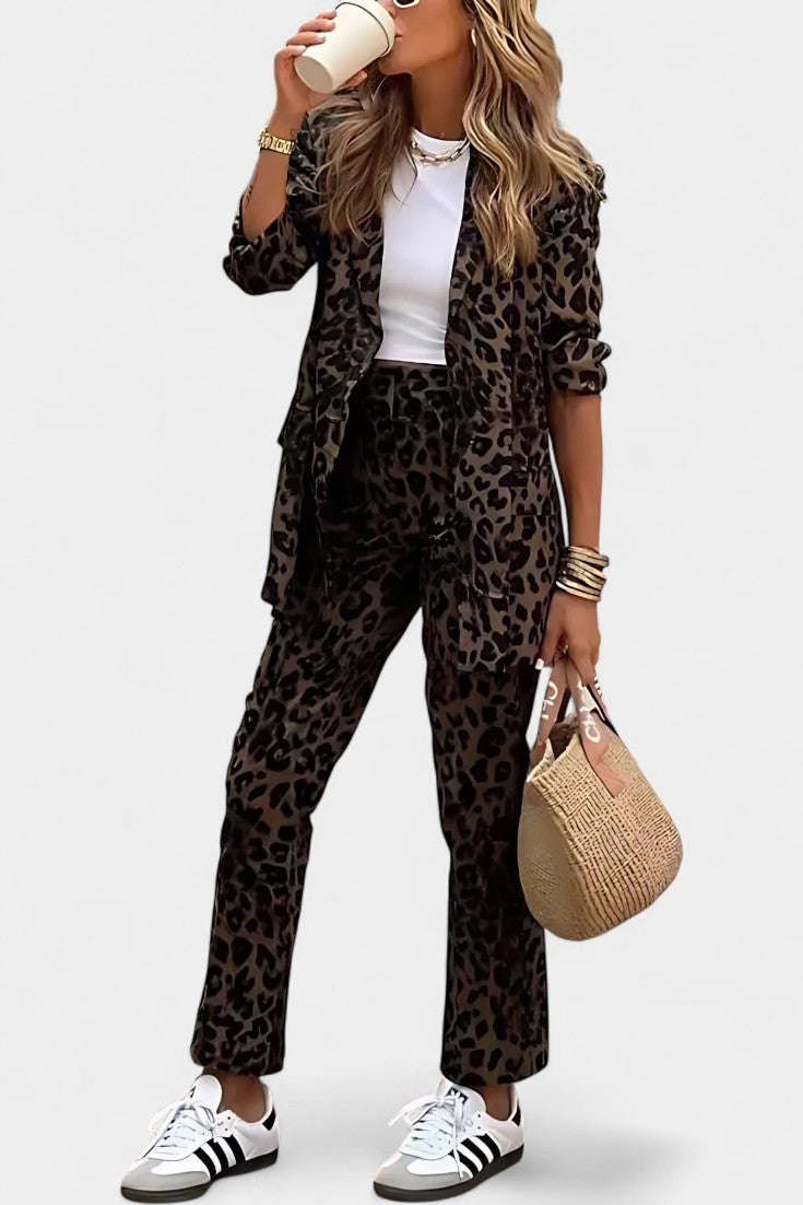 Nusa Ensemble Blazer Structuré et Pantalon Taille Haute à Imprimé Léopard