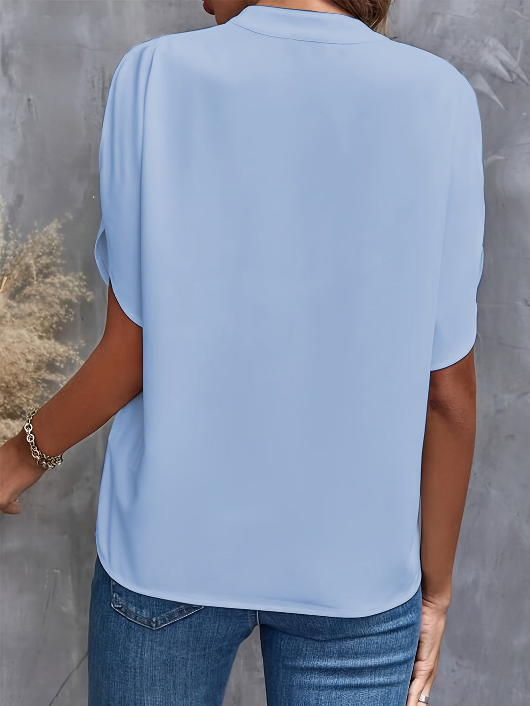 Julie | Blouse Fluide Col Officier Manches Courtes Femme