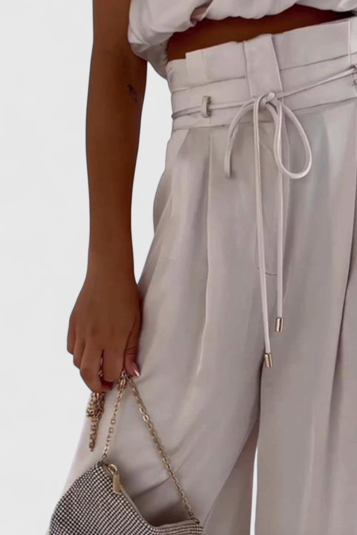 Helira Ensemble Minimaliste à Top Structuré et Pantalon Palazzo Plissé