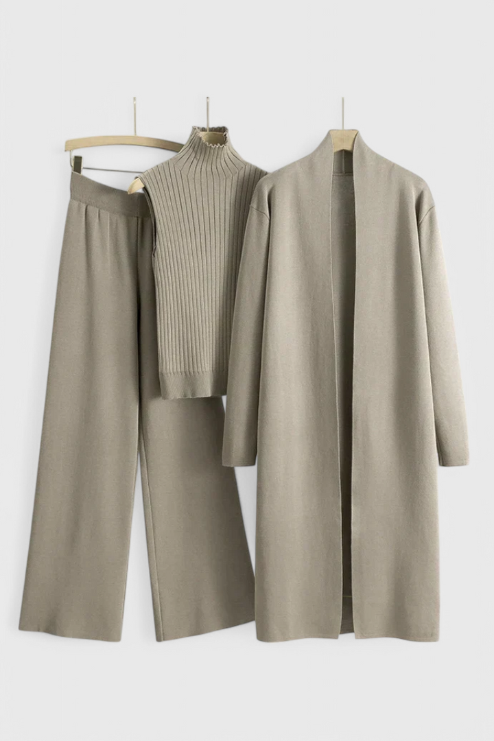 Mahalia Ensemble 3 Pièces en Tricot Doux à Coupe Élégante