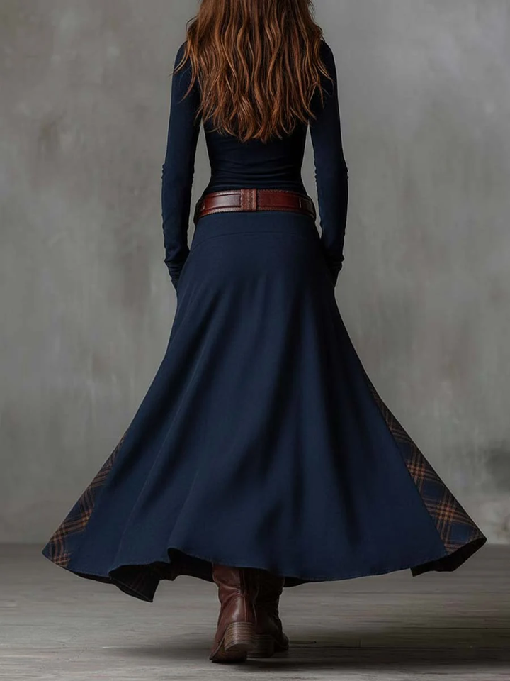 Azucena ║ Robe maxi en daim avec ceinture