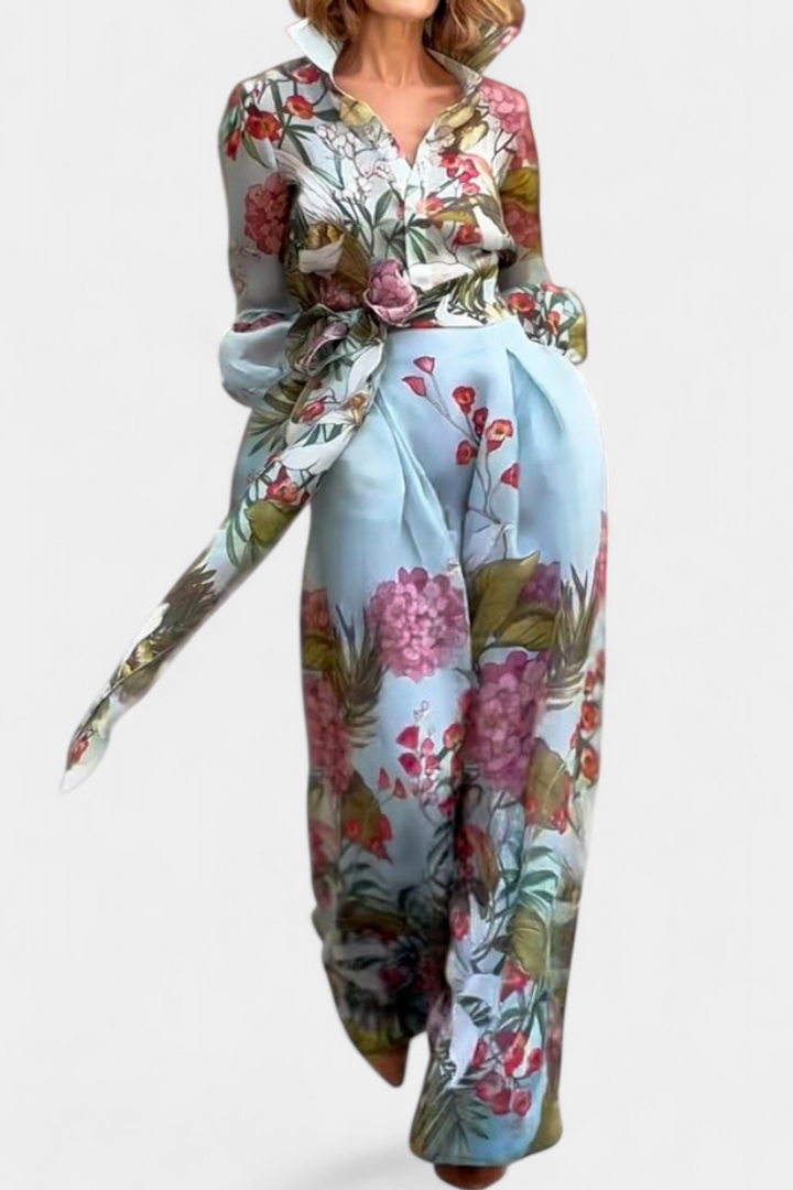 Sanne Ensemble à Imprimé Botanique avec Chemise Ceinturée et Pantalon Palazzo