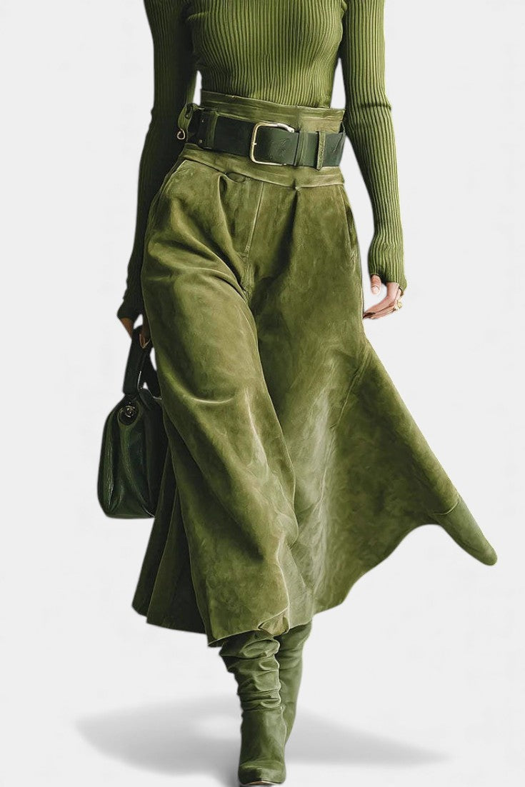 Atala Ensemble Top Épaules Dénudées Olive & Jupe Midi en Suédine
