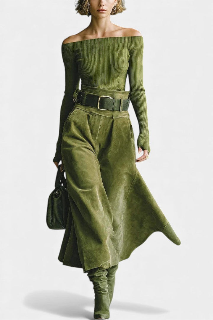 Atala Ensemble Top Épaules Dénudées Olive & Jupe Midi en Suédine