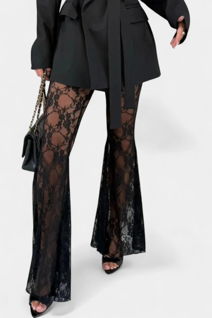 Demelza Ensemble avec Blazer Ceinturé et Pantalon Sirène en Dentelle Florale