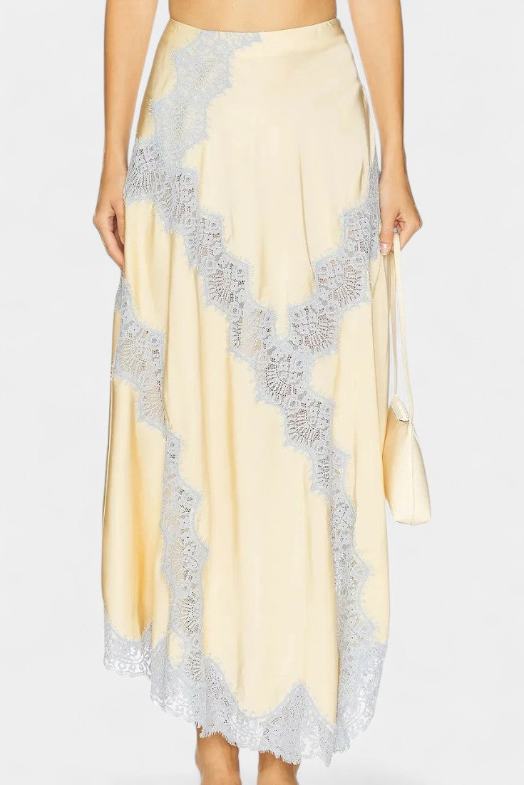 Mirren Ensemble Satiné à Dentelle Contrastante et Jupe Midi Fluide