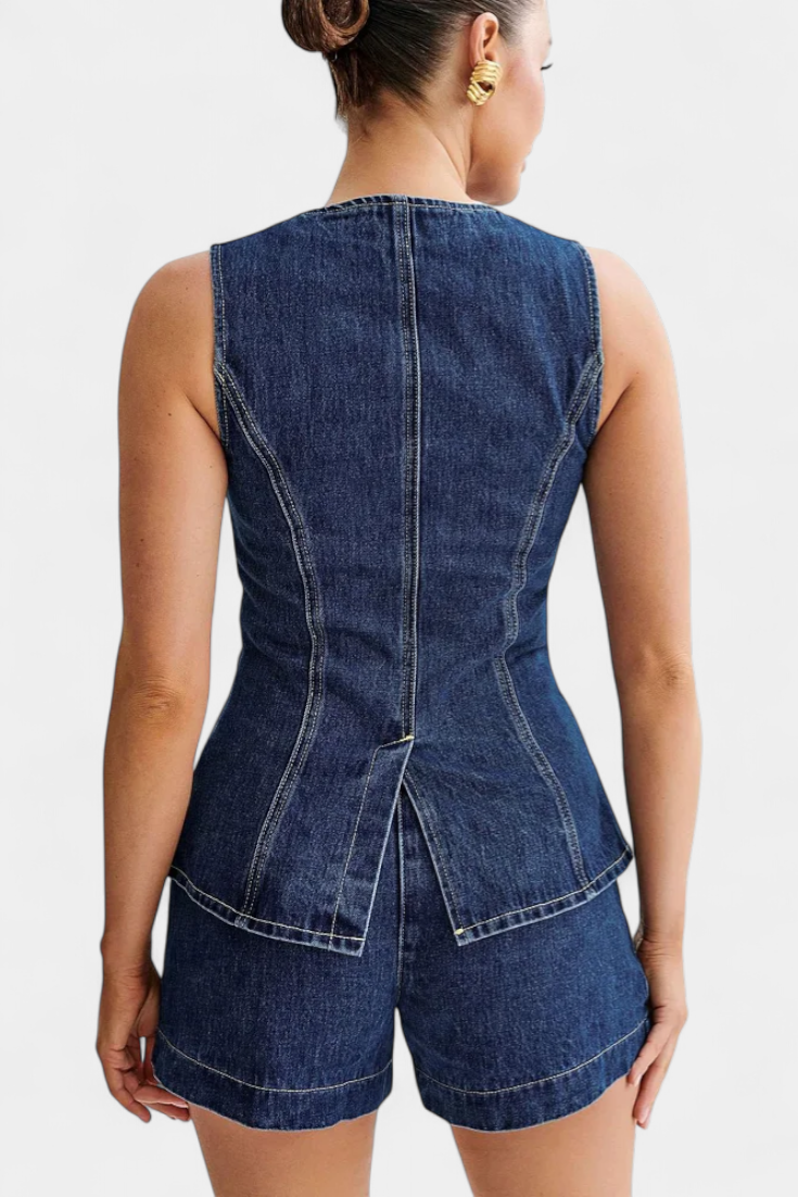 Raya Ensemble en Denim avec Gilet Sans Manches et Shorts Taille Haute
