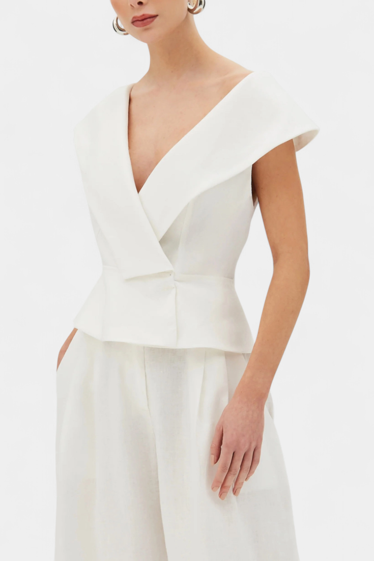 Hayden Ensemble Top Structuré à Décolleté Enveloppant et Pantalon Palazzo