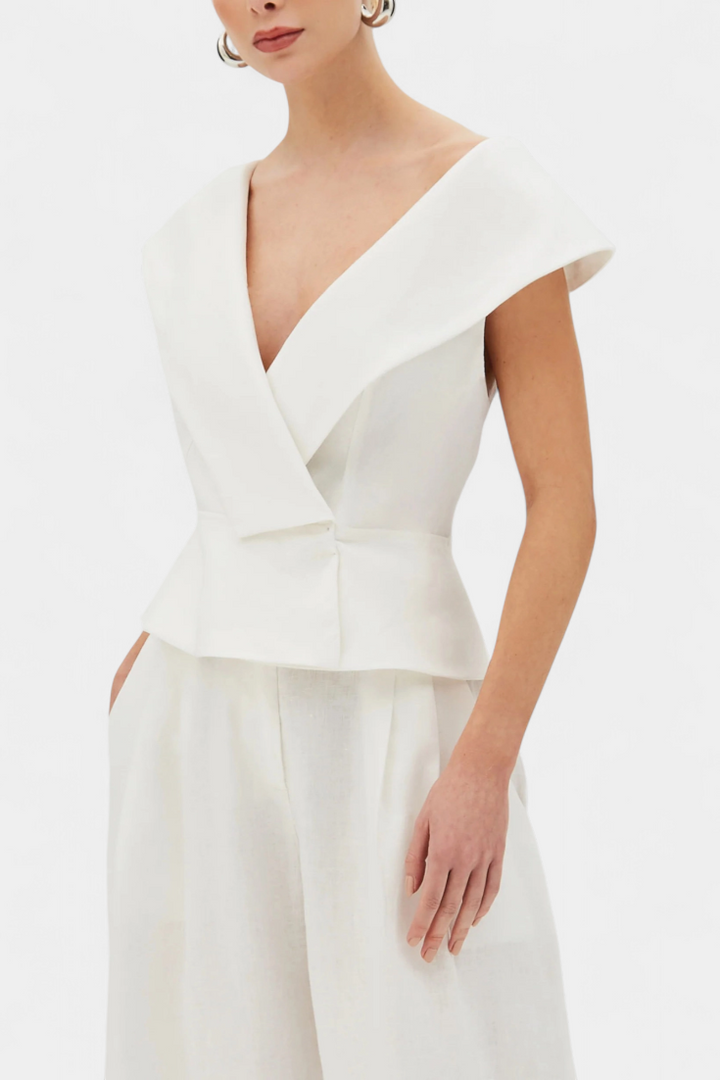 Hayden Ensemble Top Structuré à Décolleté Enveloppant et Pantalon Palazzo