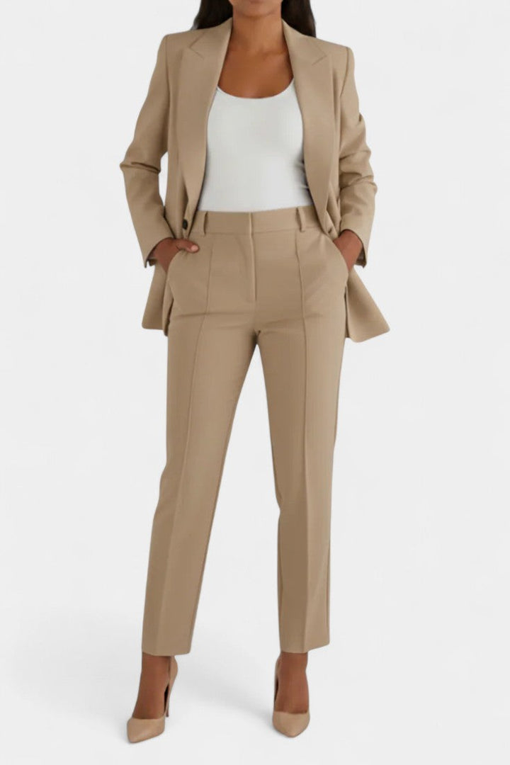 Kaia Ensemble Deux Pièces à Coupe Ajustée et Tissu Doux