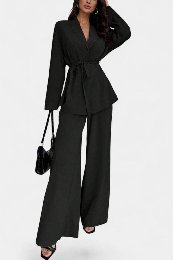 Amy Ensemble Tailleur à Décolleté V et Pantalon Évasé