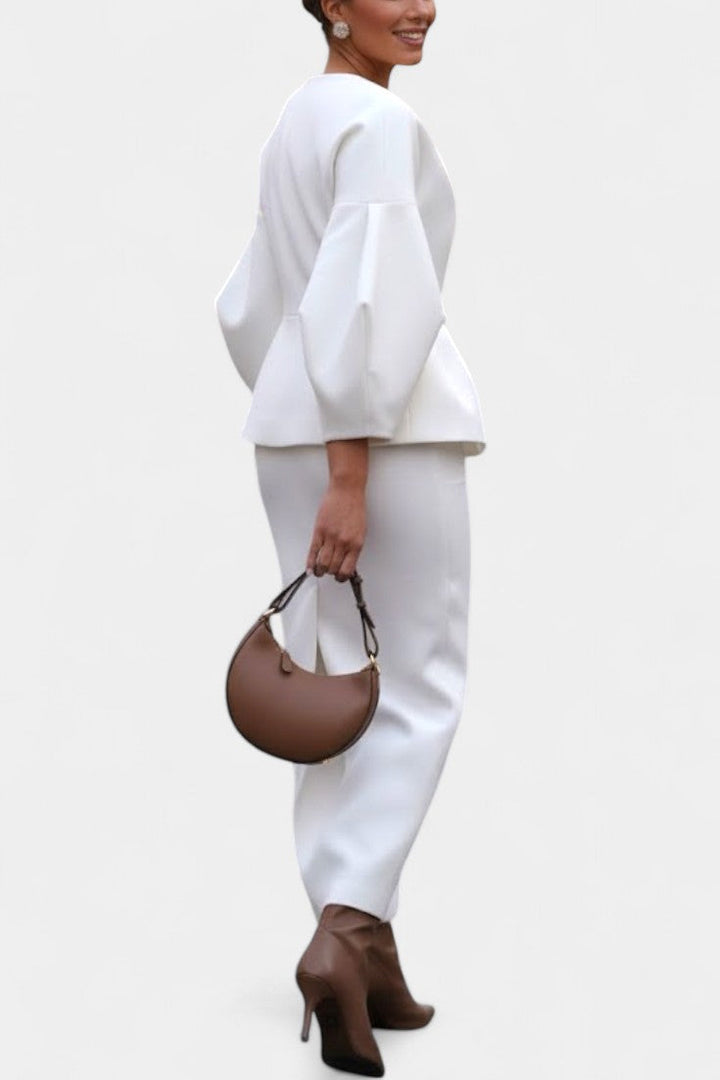 Aliénor Ensemble Tailleur Élégant à Col V et Manches Bouffantes