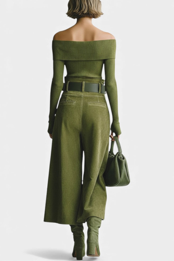 Atala Ensemble Top Épaules Dénudées Olive & Jupe Midi en Suédine